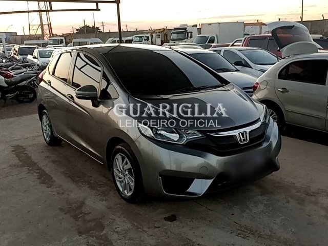 HONDA FIT 1.5 LX 16V FLEX 4P AUTOMÁTICO 2015